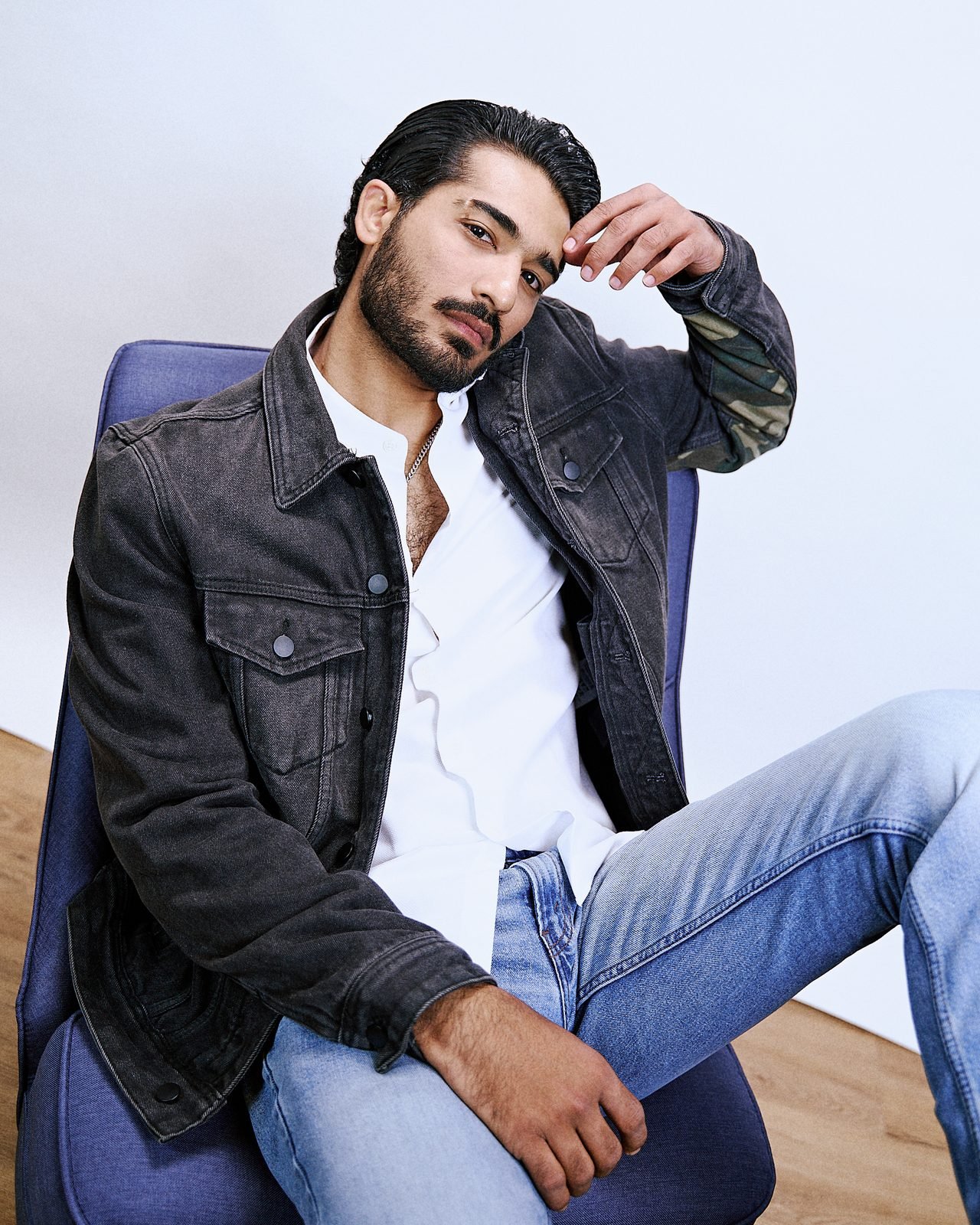 Grey denim jacket, upright
